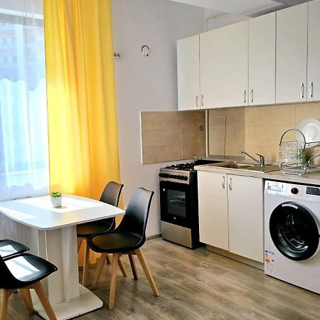 Evelyn Modern Apartment Near Palas ヤシ エクステリア 写真