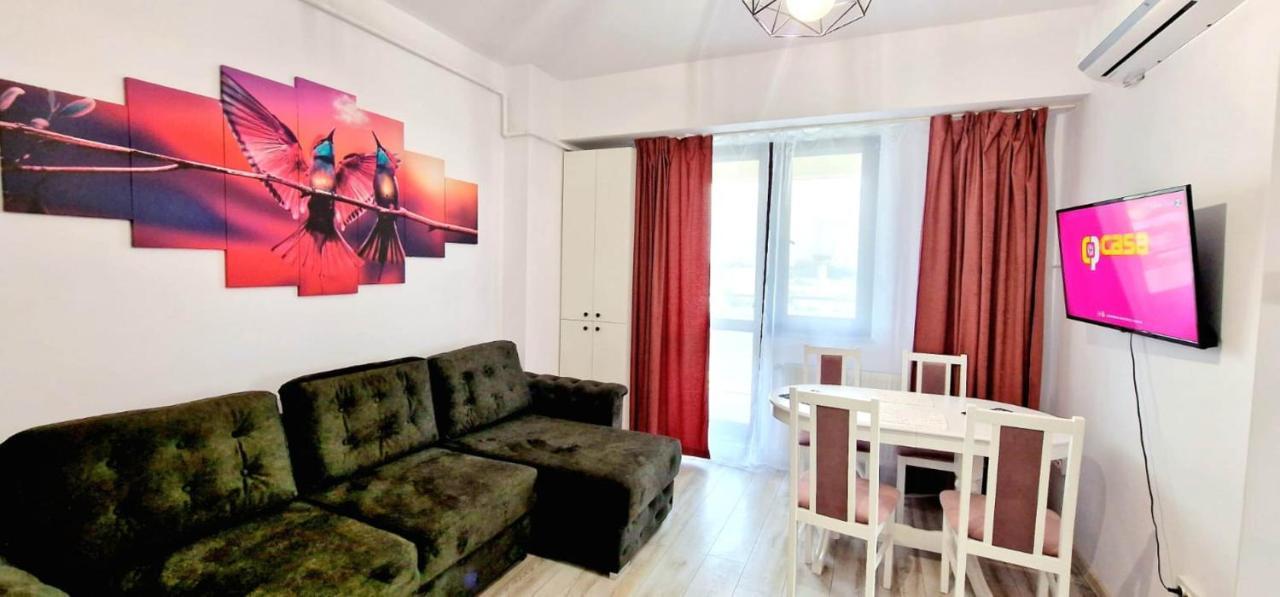 Evelyn Modern Apartment Near Palas ヤシ エクステリア 写真